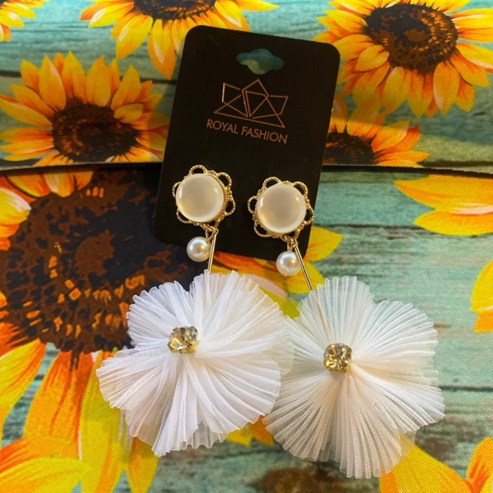 White Floral Drop Earrings